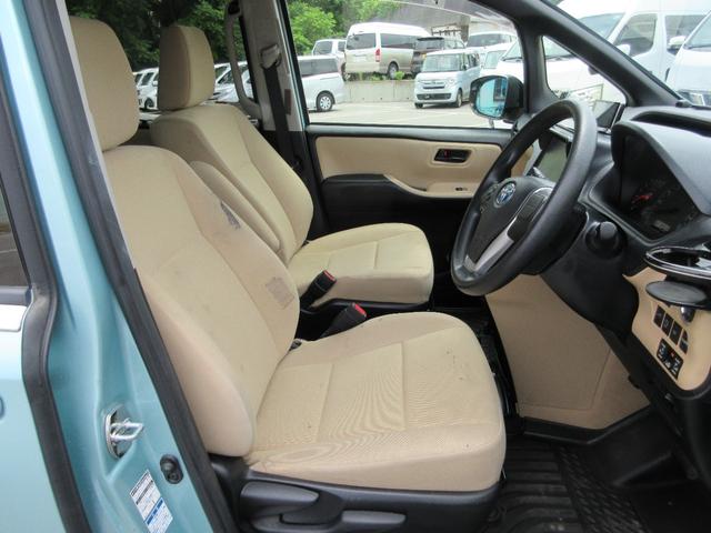 ノア ２．０Ｘウェルキャブスロープ　Ｉ　車いす２脚　４ＷＤ　運転席／助手席エアバック　アイドリングストップ　ＡＢＳ　横滑り防止装置　バックカメラ　スマートキー　両側電動スライドドア　ドラレコ　フォグランプ　電動スロープ　ウインチ　車いす２脚　４ＷＤ　福祉車両（18枚目）