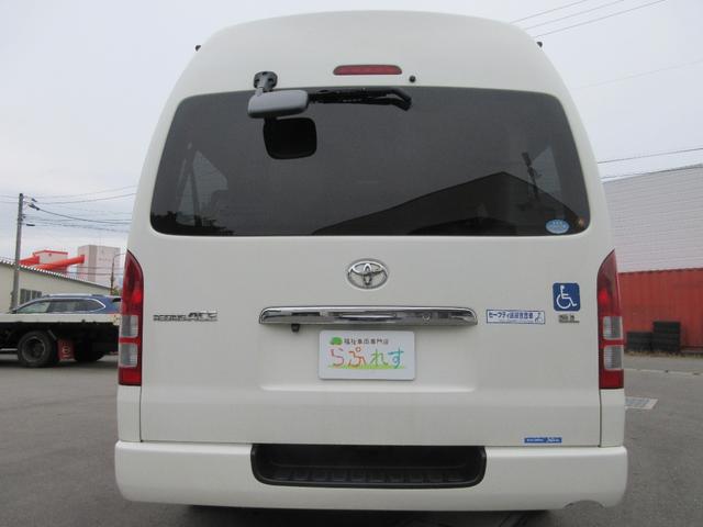 レジアスエースバン ４ドア２．７ウェルキャブＥスーパーロング　４ＷＤ　運転席／助手席エアバック　ＡＢＳ　パワーウィンドウ　パワステ　エアコン・クーラー　キーレス　ナビ　バックカメラ　ＥＴＣ　オートステップ　リフト　電動固定装置　　ストレッチャー　福祉車両　４ＷＤ（7枚目）