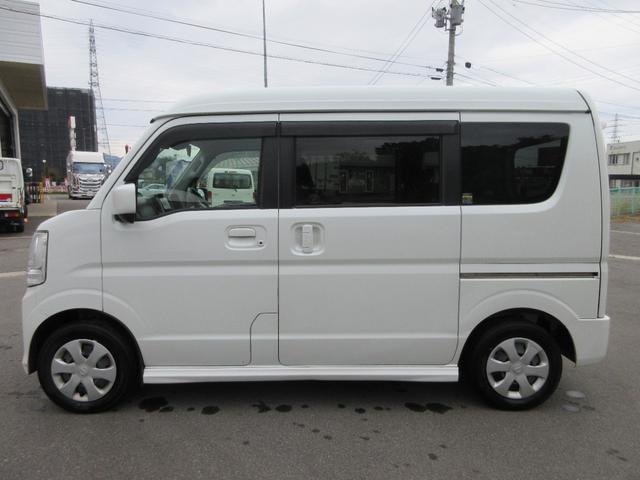 ＮＶ１００クリッパーリオ ６６０チェアキャブハイルーフ　４ＷＤ　運転席／助手席エアバック　ＡＢＳ　衝突軽減システム　横滑り防止装置　レーンキープアシスト　バックカメラ　シートヒーター　ドラレコ　キーレス　スマートキー　後席分割シート　スロープ　ウインチ　４ＷＤ（5枚目）