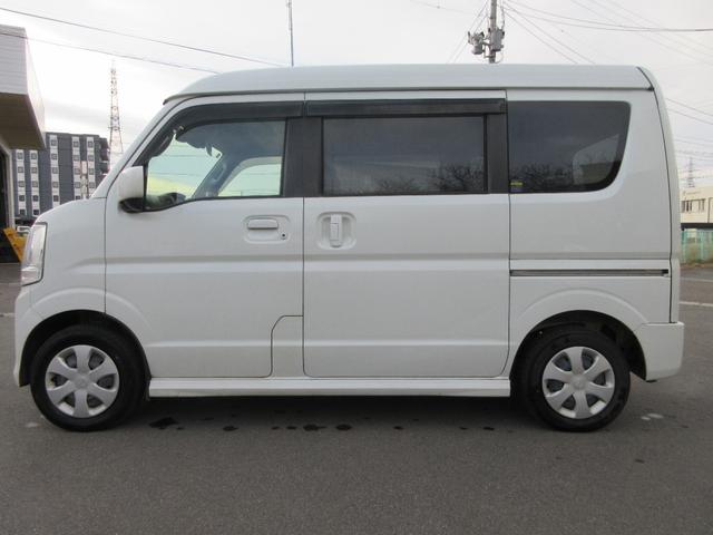 NV100クリッパーリオ 660チェアキャブハイルーフ 4WD 運転席/助手席エアバック ABS 衝突軽減システム 横滑り防止装置 レーンキープアシスト ドラレコ バックカメラ スマートキー キーレス ベンチシート スロープ 車いす手動固定装置 ウインチ 4WD(5枚目)