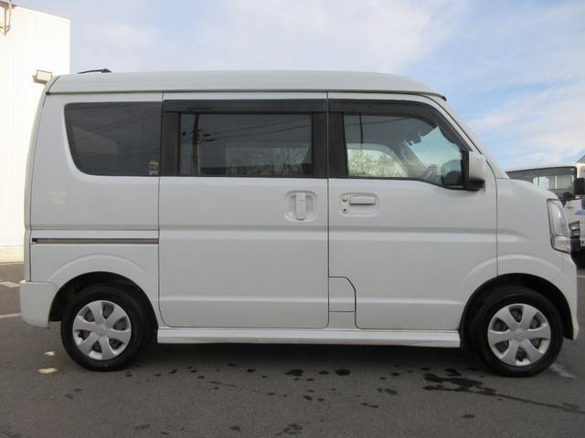 NV100クリッパーリオ 660チェアキャブハイルーフ 4WD 運転席/助手席エアバック ABS 衝突軽減システム 横滑り防止装置 レーンキープアシスト ドラレコ バックカメラ スマートキー キーレス ベンチシート スロープ 車いす手動固定装置 ウインチ 4WD(9枚目)