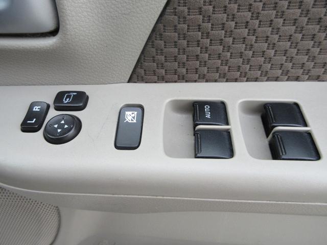 NV100クリッパーリオ 660チェアキャブハイルーフ 4WD 運転席/助手席エアバック ABS 衝突軽減システム 横滑り防止装置 レーンキープアシスト ドラレコ バックカメラ スマートキー キーレス ベンチシート スロープ 車いす手動固定装置 ウインチ 4WD(17枚目)