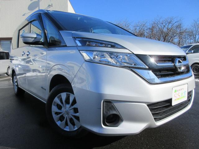 セレナ ２．０Ｘチェアキャブリフタータイプ　４ＷＤ　６名　運転席／助手席エアバック　アイドリングストップ　ＡＢＳ　横滑り防止装置　純正オーディオ　両側スライドドア　サイドステップ　車いすリフト　電動固定装置　４ＷＤ　福祉車両（2枚目）