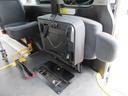 ４ドア２．７ウェルキャブＥスーパーロング　４ＷＤ　運転席／助手席エアバック　ＡＢＳ　パワーウィンドウ　パワステ　エアコン・クーラー　キーレス　ナビ　バックカメラ　ＥＴＣ　オートステップ　リフト　電動固定装置　　ストレッチャー　福祉車両　４ＷＤ（23枚目）