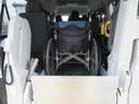 ４ドア２．８ＤＴウェルキャブＢロング　４ＷＤ　運転席／助手席エアバック　ＡＢＳ　衝突軽減システム　横滑り防止装置　レーンキープアシスト　エアコン／クーラー　パワステ　　キーレス　電動固定装置　リアリフト　４ＷＤ　福祉車両（34枚目）
