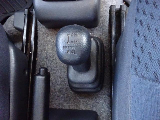 ジムニー ＸＧ　４ＷＤ　オートマ　ナビＴＶ　キーレスエントリー　アルミホイール　背面タイヤ　エアコン　パワステ　パワーウィンドウ　運転席助手席エアバック（38枚目）