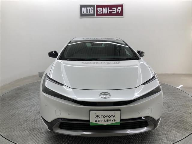 プリウス Ｚ　フルセグ　メモリーナビ　ミュージックプレイヤー接続可　バックカメラ　衝突被害軽減システム　ＥＴＣ　ドラレコ　ＬＥＤヘッドランプ　ワンオーナー（7枚目）