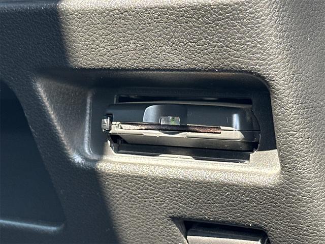 スペーシア ハイブリッドX 社外ナビ・フルセグ・Bluetooth・両側パワースライドドア・スズキセーフティサポート・ETC・レベライザー・4WD・プッシュスタート・前席シートヒーター・アイドリングストップ・エンジンスターター(12枚目)