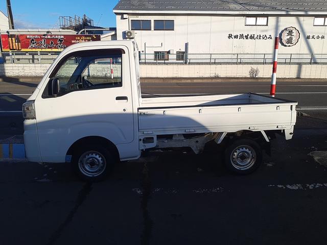 ハイゼットトラック スタンダード 4WD AT 4枚リーフスプリング 純正ラジオ 禁煙車 ワンオーナー マッド・バイザー 荷台マッド エアコン パワステ スペアキー(2枚目)