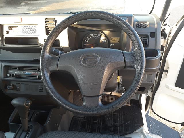 ハイゼットトラック スタンダード 4WD AT 4枚リーフスプリング 純正ラジオ 禁煙車 ワンオーナー マッド・バイザー 荷台マッド エアコン パワステ スペアキー(15枚目)