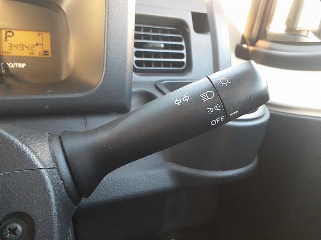 ハイゼットトラック スタンダード 4WD AT 4枚リーフスプリング 純正ラジオ 禁煙車 ワンオーナー マッド・バイザー 荷台マッド エアコン パワステ スペアキー(23枚目)