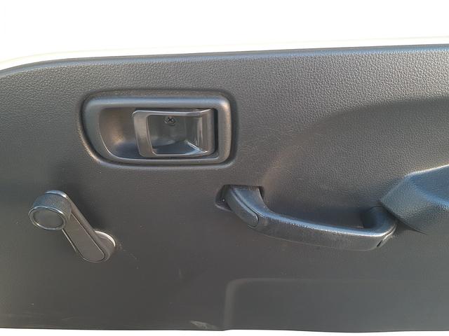 ハイゼットトラック スタンダード 4WD AT 4枚リーフスプリング 純正ラジオ 禁煙車 ワンオーナー マッド・バイザー 荷台マッド エアコン パワステ スペアキー(29枚目)