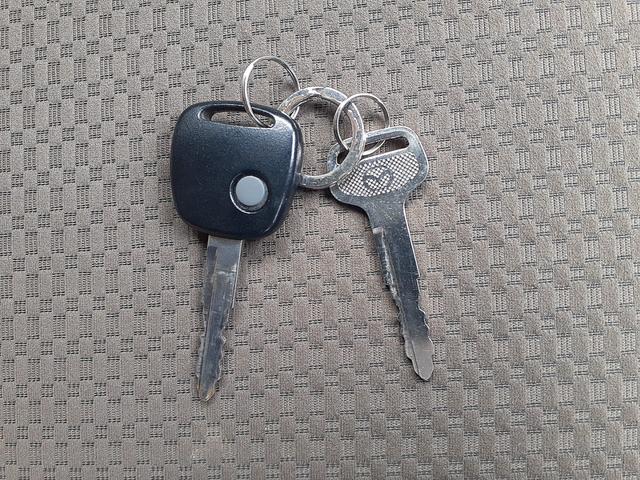 スクラム バスター 切り替え4WD 5速マニュアル リアファン レベライザー パワーウィンドウ 電動格納ミラー 純正ラジオCD ドライブレコーダー マニュアルエアコン(37枚目)