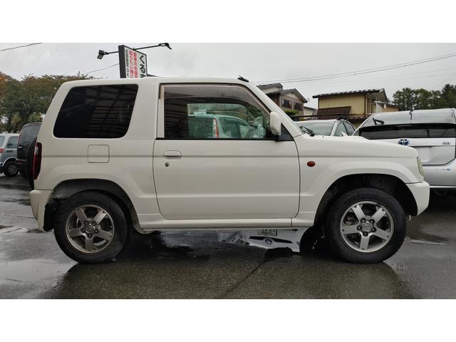 アクティブフィールドエディション ターボ 切り替え式4WD エアコン フォグ CD(4枚目)