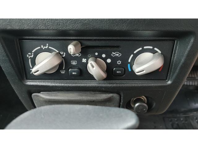 アクティブフィールドエディション ターボ 切り替え式4WD エアコン フォグ CD(13枚目)