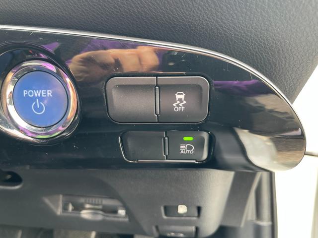 プリウス Ｓ　レーダークルコン！純正フルセグナビ！Ｂｌｕｅｔｏｏｔｈ接続！Ｂカメラ！トヨタセーフティセンス！衝突軽減ブレーキ！レーンキープ！オートハイビーム！前後コーナーセンサー！純正Ｆドラレコ！１年保証付き！（13枚目）