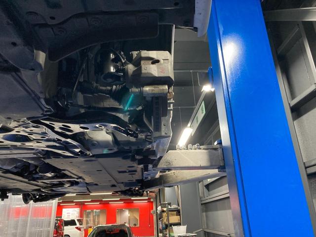 プリウス Ｓ　レ－ダ－クルコン！衝突軽減ブレ－キ！レ－ンキ－プ！純正８型ディスプレイオーディオ！Ｂｌｕｅｔｏｏｔｈ・ＵＳＢ接続！バックカメラ！前後コーナーセンサー！Ｐサポートブレーキ！ＡＣ１００Ｖ電源！１年保証付！（80枚目）