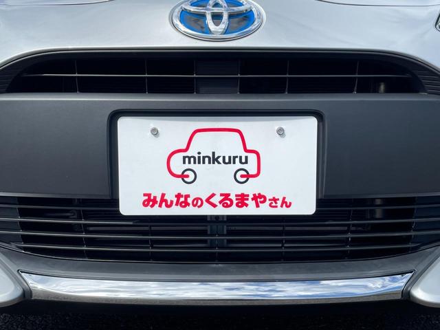 アクア S トヨタセーフティーセンス搭載!衝突軽減ブレーキ!レーンキープ!純正地デジナビ!Bluetooth&フロントAUX接続!オートハイビーム機能付きLEDヘッドライト!キーレスキー!禁煙車!1年保証付き!(27枚目)