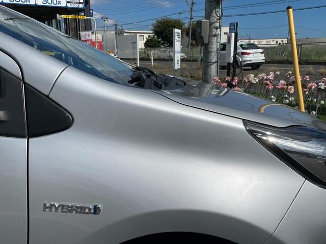アクア S トヨタセーフティーセンス搭載!衝突軽減ブレーキ!レーンキープ!純正地デジナビ!Bluetooth&フロントAUX接続!オートハイビーム機能付きLEDヘッドライト!キーレスキー!禁煙車!1年保証付き!(42枚目)