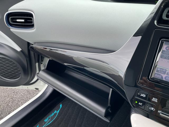 プリウス Ａツーリングセレクション　純正地デジナビ！Ｂｌｕｅｔｏｏｔｈ＆フロントＡＵＸ接続！バックカメラ！前後ドラレコ！夏タイヤ新品！衝突軽減！レーンキープ！前後コーナーセンサー！パーキングサポート！社外フルエアロ！禁煙車！１年保証付！（74枚目）