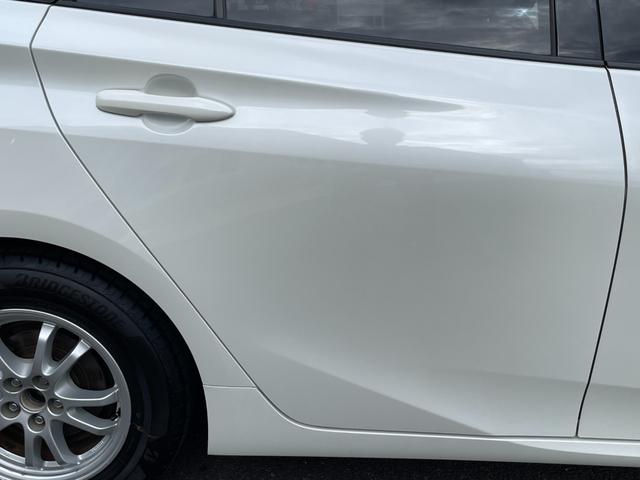 プリウス Ｓ　純正地デジナビ！Ｂｌｕｅｔｏｏｔｈ・フロントＡＵＸ接続！バックカメラ！純正ビルトインＥＴＣ！横滑り防止！ＬＥＤヘッドライト！別売り冬タイヤＡＷセット有り！１年保証付き！（46枚目）