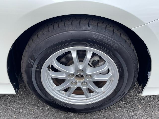 プリウス Ｓ　純正地デジナビ！Ｂｌｕｅｔｏｏｔｈ・フロントＡＵＸ接続！バックカメラ！純正ビルトインＥＴＣ！横滑り防止！ＬＥＤヘッドライト！別売り冬タイヤＡＷセット有り！１年保証付き！（50枚目）