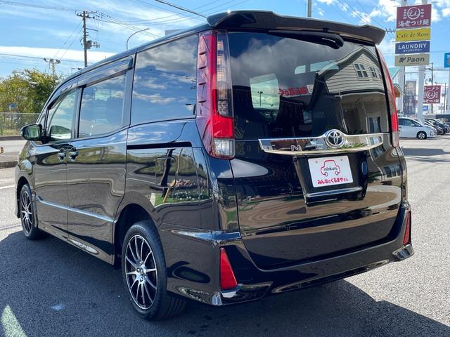 ノア Si 夏タイヤ新品交換済み!左パワスラ!社外エンジンスターター!フルセグTV!Bluetooth接続!CD・DVD再生!バックカメラ!ワイパーデアイサー!別売り冬タイヤ有り!禁煙車!エンジン1ヶ月保証付き!(23枚目)