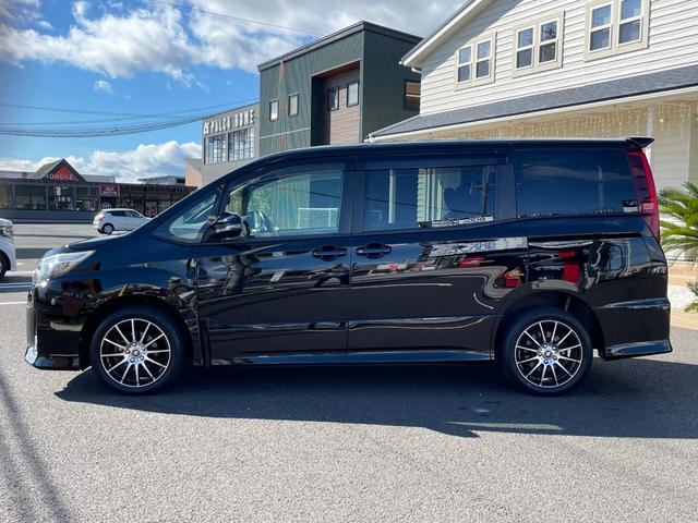 ノア Si 夏タイヤ新品交換済み!左パワスラ!社外エンジンスターター!フルセグTV!Bluetooth接続!CD・DVD再生!バックカメラ!ワイパーデアイサー!別売り冬タイヤ有り!禁煙車!エンジン1ヶ月保証付き!(24枚目)