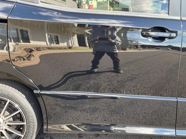 ノア Si 夏タイヤ新品交換済み!左パワスラ!社外エンジンスターター!フルセグTV!Bluetooth接続!CD・DVD再生!バックカメラ!ワイパーデアイサー!別売り冬タイヤ有り!禁煙車!エンジン1ヶ月保証付き!(44枚目)