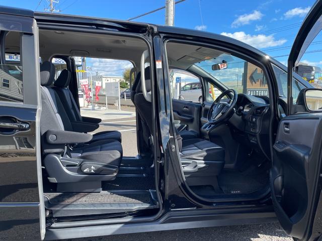 ノア Si 夏タイヤ新品交換済み!左パワスラ!社外エンジンスターター!フルセグTV!Bluetooth接続!CD・DVD再生!バックカメラ!ワイパーデアイサー!別売り冬タイヤ有り!禁煙車!エンジン1ヶ月保証付き!(54枚目)