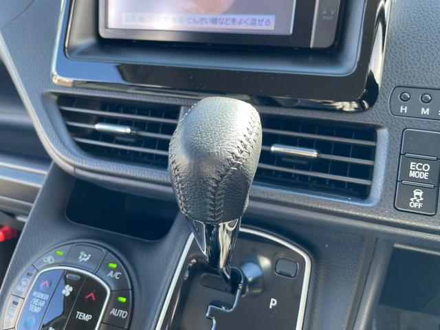 ノア Si 夏タイヤ新品交換済み!左パワスラ!社外エンジンスターター!フルセグTV!Bluetooth接続!CD・DVD再生!バックカメラ!ワイパーデアイサー!別売り冬タイヤ有り!禁煙車!エンジン1ヶ月保証付き!(68枚目)