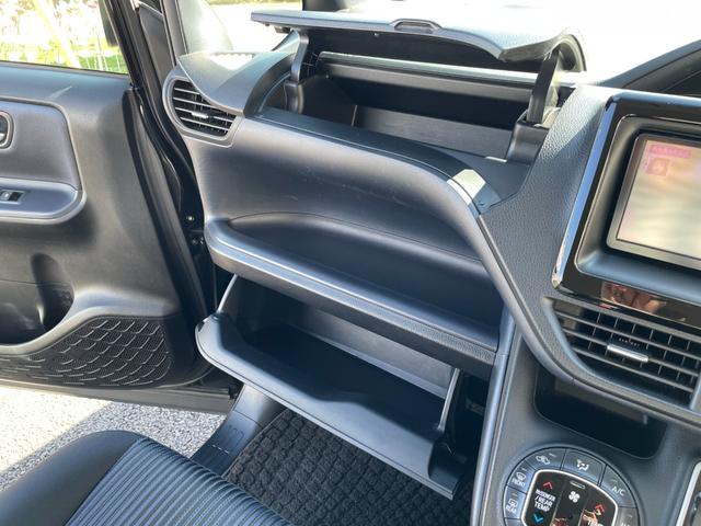 ノア Si 夏タイヤ新品交換済み!左パワスラ!社外エンジンスターター!フルセグTV!Bluetooth接続!CD・DVD再生!バックカメラ!ワイパーデアイサー!別売り冬タイヤ有り!禁煙車!エンジン1ヶ月保証付き!(73枚目)