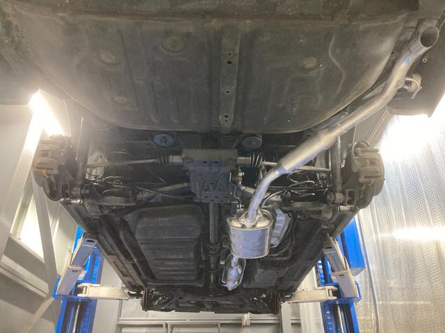 ノア Si 夏タイヤ新品交換済み!左パワスラ!社外エンジンスターター!フルセグTV!Bluetooth接続!CD・DVD再生!バックカメラ!ワイパーデアイサー!別売り冬タイヤ有り!禁煙車!エンジン1ヶ月保証付き!(75枚目)