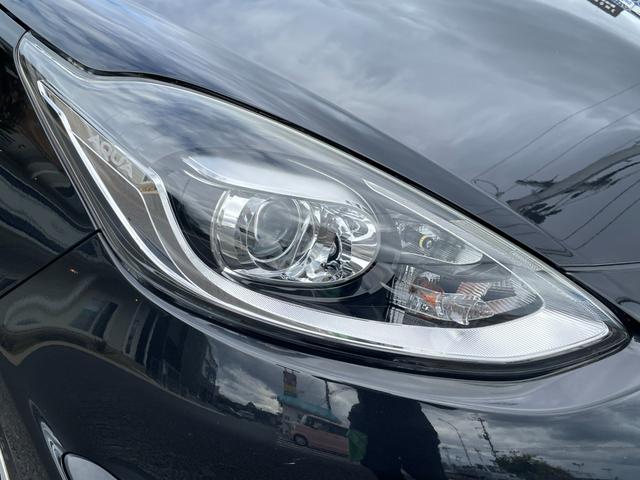 アクア Sスタイルブラック 地デジナビ!バックカメラ!Bluetooth&フロントAUX接続!CD再生!前後コーナーセンサー!衝突軽減ブレーキ!レーンキープ!スマキー2個有り!禁煙車!外装内装の状態の良さに自信あり♪1年保証付!(24枚目)