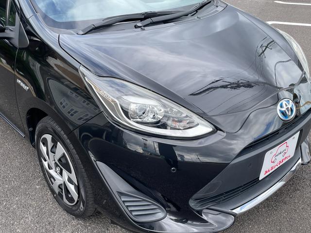 アクア Sスタイルブラック 地デジナビ!バックカメラ!Bluetooth&フロントAUX接続!CD再生!前後コーナーセンサー!衝突軽減ブレーキ!レーンキープ!スマキー2個有り!禁煙車!外装内装の状態の良さに自信あり♪1年保証付!(25枚目)