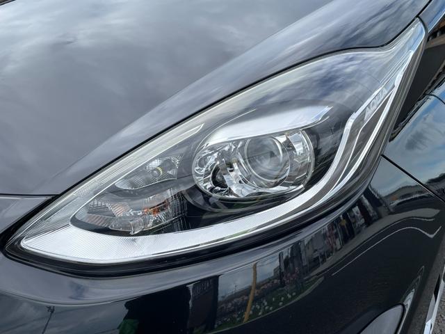 アクア Sスタイルブラック 地デジナビ!バックカメラ!Bluetooth&フロントAUX接続!CD再生!前後コーナーセンサー!衝突軽減ブレーキ!レーンキープ!スマキー2個有り!禁煙車!外装内装の状態の良さに自信あり♪1年保証付!(29枚目)