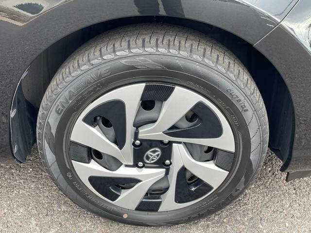 アクア Sスタイルブラック 地デジナビ!バックカメラ!Bluetooth&フロントAUX接続!CD再生!前後コーナーセンサー!衝突軽減ブレーキ!レーンキープ!スマキー2個有り!禁煙車!外装内装の状態の良さに自信あり♪1年保証付!(44枚目)