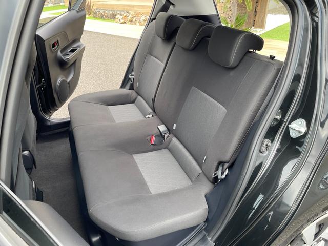 アクア Sスタイルブラック 地デジナビ!バックカメラ!Bluetooth&フロントAUX接続!CD再生!前後コーナーセンサー!衝突軽減ブレーキ!レーンキープ!スマキー2個有り!禁煙車!外装内装の状態の良さに自信あり♪1年保証付!(56枚目)