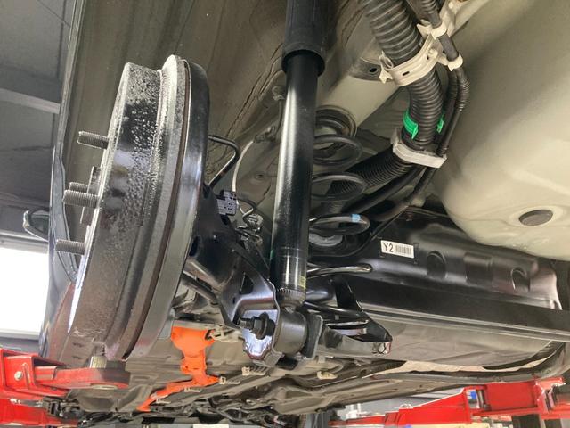 アクア Sスタイルブラック 地デジナビ!バックカメラ!Bluetooth&フロントAUX接続!CD再生!前後コーナーセンサー!衝突軽減ブレーキ!レーンキープ!スマキー2個有り!禁煙車!外装内装の状態の良さに自信あり♪1年保証付!(80枚目)