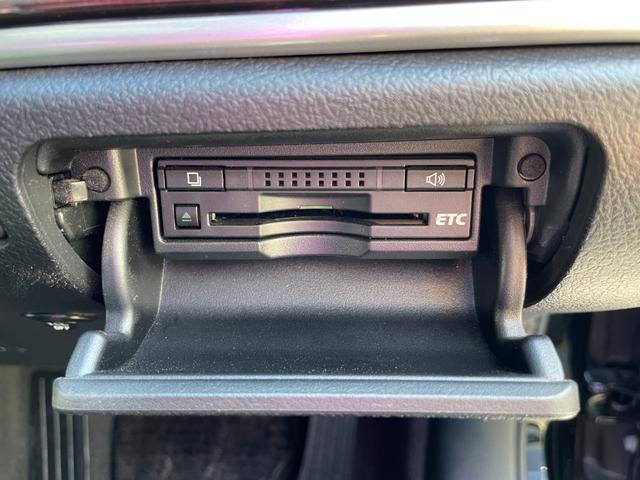 クラウンマジェスタ Fバージョン 純正8型フルセグHDDナビ!Bluetooth&USB接続!Bカメラ!全席シートヒーター&クーラー!レーダークルコン!衝突軽減!レザーシート!ブラインドスポットモニター!前後角センサー!1年保証付き!(12枚目)