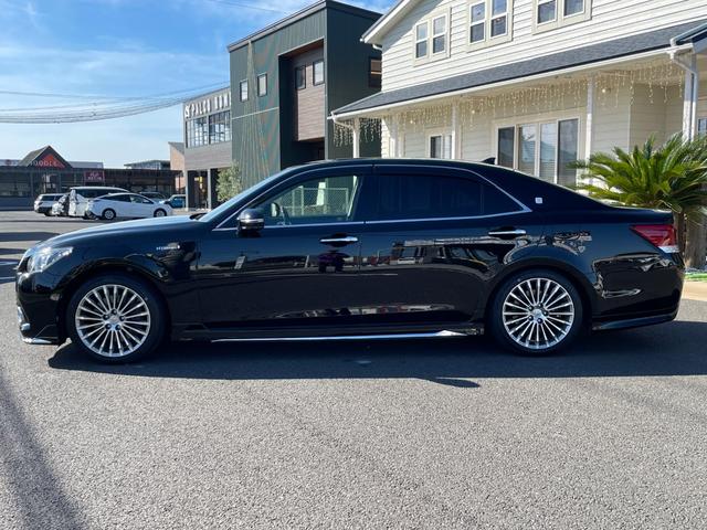 クラウンマジェスタ Fバージョン 純正8型フルセグHDDナビ!Bluetooth&USB接続!Bカメラ!全席シートヒーター&クーラー!レーダークルコン!衝突軽減!レザーシート!ブラインドスポットモニター!前後角センサー!1年保証付き!(25枚目)