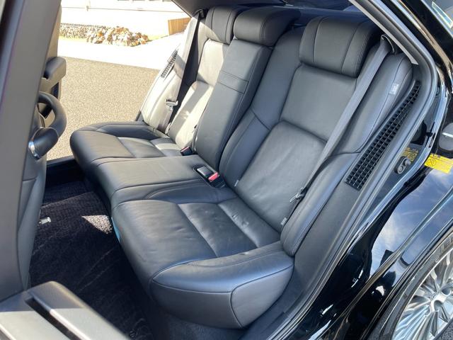 クラウンマジェスタ Fバージョン 純正8型フルセグHDDナビ!Bluetooth&USB接続!Bカメラ!全席シートヒーター&クーラー!レーダークルコン!衝突軽減!レザーシート!ブラインドスポットモニター!前後角センサー!1年保証付き!(61枚目)