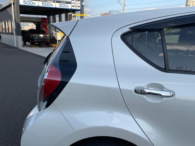 アクア Ｓスタイルブラック　前後コーナーセンサー！新品夏タイヤに交換済！９型フルセグナビ！Ｂｌｕｅｔｏｏｔｈ接続！パーキングサポートブレーキ！衝突軽減ブレーキ！レーンキープ！オートハイビーム！前席シートヒーター！１年保証付き！（43枚目）