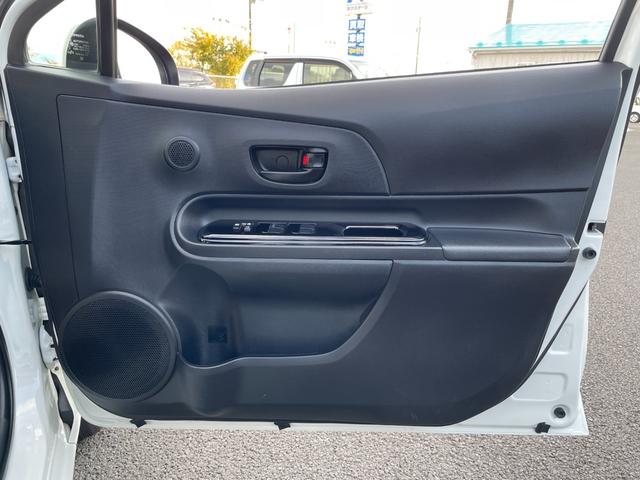 アクア Ｓスタイルブラック　前後コーナーセンサー！新品夏タイヤに交換済！９型フルセグナビ！Ｂｌｕｅｔｏｏｔｈ接続！パーキングサポートブレーキ！衝突軽減ブレーキ！レーンキープ！オートハイビーム！前席シートヒーター！１年保証付き！（51枚目）