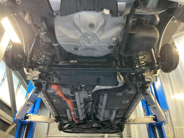 アクア Ｓスタイルブラック　前後コーナーセンサー！新品夏タイヤに交換済！９型フルセグナビ！Ｂｌｕｅｔｏｏｔｈ接続！パーキングサポートブレーキ！衝突軽減ブレーキ！レーンキープ！オートハイビーム！前席シートヒーター！１年保証付き！（75枚目）