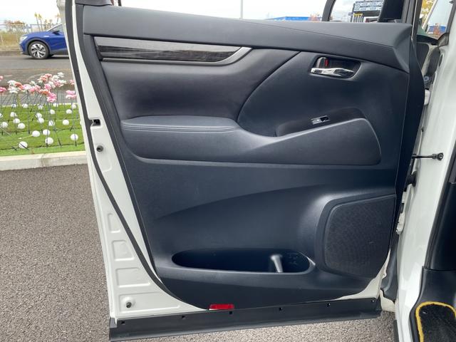 ヴェルファイア ２．５Ｚ　Ａエディション　ゴールデンアイズ　カロッツェリア製１１インチＳＤナビ！走行中フルセグ映ります！Ｂカメラ！Ｂｌｕｅｔｏｏｔｈ！ＤＶＤ再生！ＣＤ再生＆録音！クルコン！前後コーナーセンサ！左右パワスラ！パワーバックドア！禁煙車！１年保証付！（55枚目）