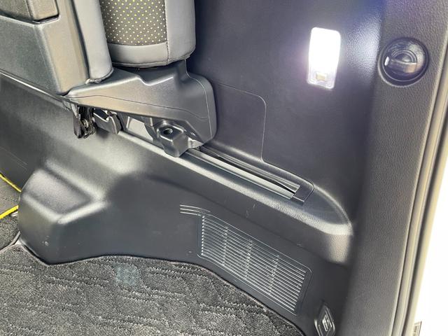 ヴェルファイア ２．５Ｚ　Ａエディション　ゴールデンアイズ　カロッツェリア製１１インチＳＤナビ！走行中フルセグ映ります！Ｂカメラ！Ｂｌｕｅｔｏｏｔｈ！ＤＶＤ再生！ＣＤ再生＆録音！クルコン！前後コーナーセンサ！左右パワスラ！パワーバックドア！禁煙車！１年保証付！（62枚目）