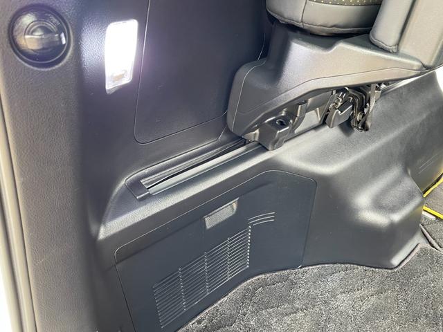 ヴェルファイア ２．５Ｚ　Ａエディション　ゴールデンアイズ　カロッツェリア製１１インチＳＤナビ！走行中フルセグ映ります！Ｂカメラ！Ｂｌｕｅｔｏｏｔｈ！ＤＶＤ再生！ＣＤ再生＆録音！クルコン！前後コーナーセンサ！左右パワスラ！パワーバックドア！禁煙車！１年保証付！（63枚目）