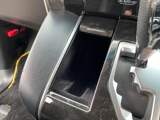 ヴェルファイア ２．５Ｚ　Ａエディション　ゴールデンアイズ　カロッツェリア製１１インチＳＤナビ！走行中フルセグ映ります！Ｂカメラ！Ｂｌｕｅｔｏｏｔｈ！ＤＶＤ再生！ＣＤ再生＆録音！クルコン！前後コーナーセンサ！左右パワスラ！パワーバックドア！禁煙車！１年保証付！（67枚目）