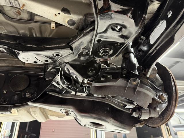 ヴェルファイア ２．５Ｚ　Ａエディション　ゴールデンアイズ　カロッツェリア製１１インチＳＤナビ！走行中フルセグ映ります！Ｂカメラ！Ｂｌｕｅｔｏｏｔｈ！ＤＶＤ再生！ＣＤ再生＆録音！クルコン！前後コーナーセンサ！左右パワスラ！パワーバックドア！禁煙車！１年保証付！（77枚目）